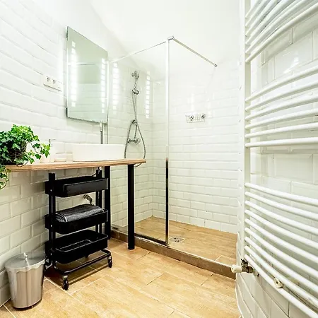 Apartament Laura *