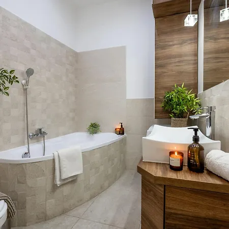 Discover Your Retreat-walk To Parliament Apartment Budapest