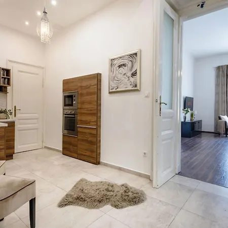 Apartment Discover Your Retreat-walk To Parliament *