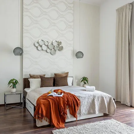 Discover Your Retreat-walk To Parliament Apartment
