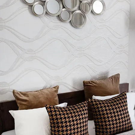 Discover Your Retreat-walk To Parliament Apartment