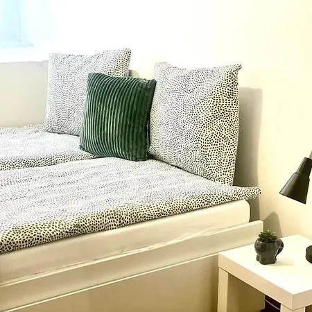 St King 3br Spacious Apartment