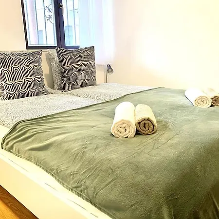 Appartement St King 3br Spacious Budapest
