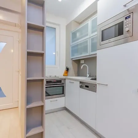 Apartment B20 Keleti Sunrise Panoramic *