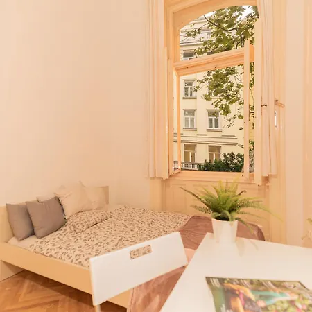 Cozy In The Heart Of Budapest, 5 Bedrooms * Budapest