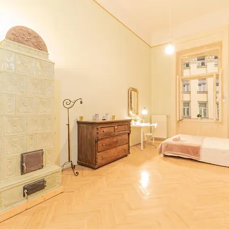 Apartment Cozy In The Heart Of Budapest, 5 Bedrooms