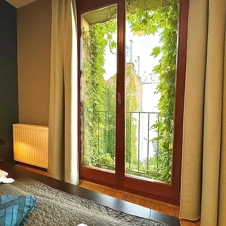 Vibrant Escape-kazincy * Budapest