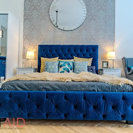 Blue Fountain Design - Hostaid * Budapest