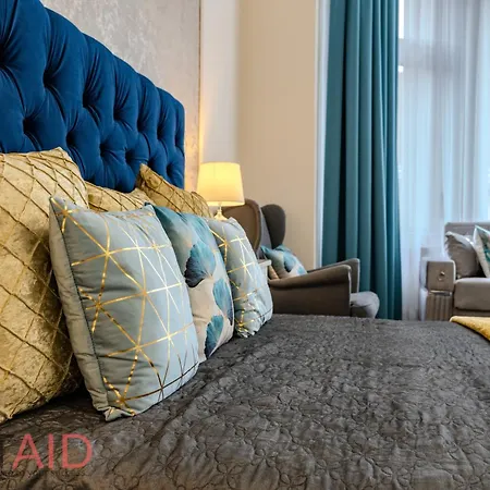 Apartment Blue Fountain Design - Hostaid