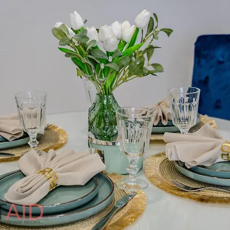 Blue Fountain Design - Hostaid Apartment *