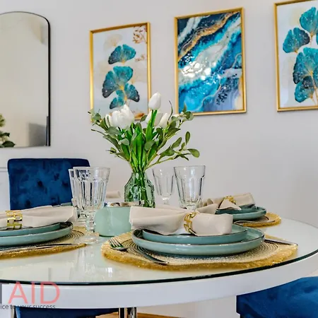 Blue Fountain Design - Hostaid Apartment *