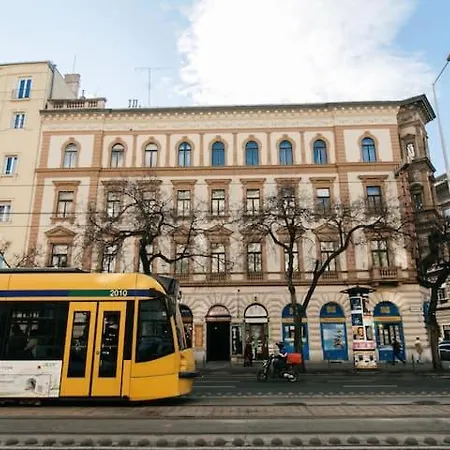 Apartment Center Of The City, - It's Only Yours, With Two Bedrooms, 1 Price For 3 *