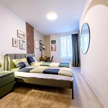 Apartmán Design Near Park With Free Parking