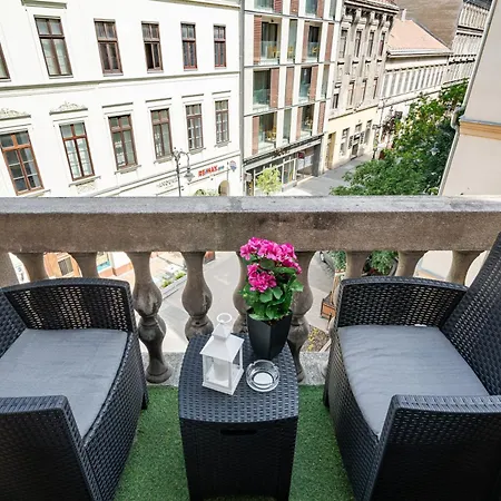 Király 35 Luxury