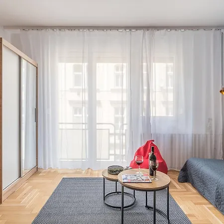 Apartment Newly Renovated!!! - Modern 10 Minutes From The Grand Boulevard Budapest