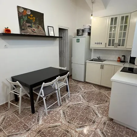 Appartement The 5-bedroom Downtown Boedapest