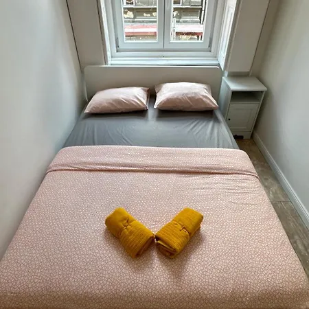 The 5-bedroom Downtown Appartement *