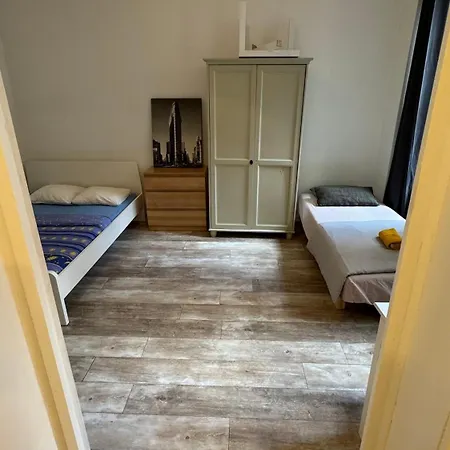 The 5-bedroom Downtown Boedapest