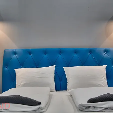 A13 - - Hostaid Apartment *