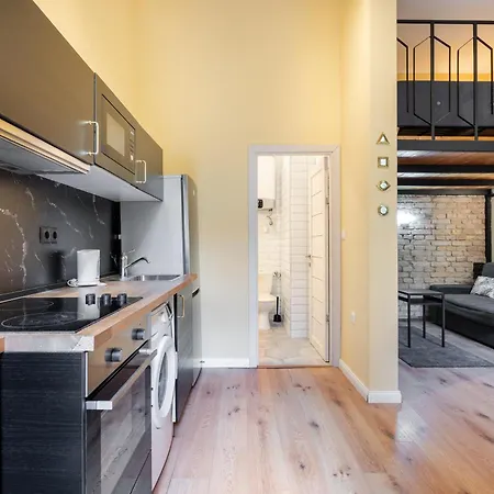 Apartment A27 Bp Modern Boutique Apartments, Location By Bqa *