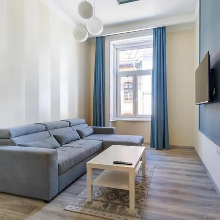 R62a Rottenbiller Apartament Budapeszt