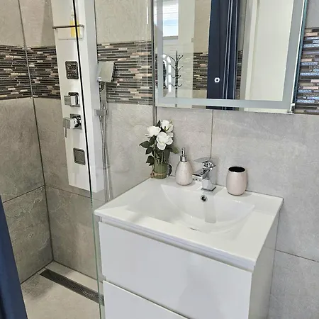 Designer Downtown Gem בודפשט