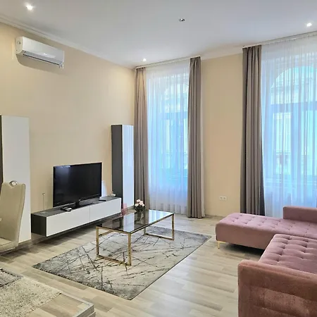 Apartment Designer Downtown Gem Budapest