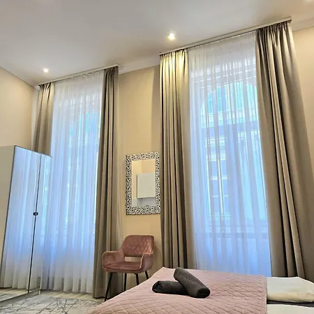 Apartment Designer Downtown Gem Budapest