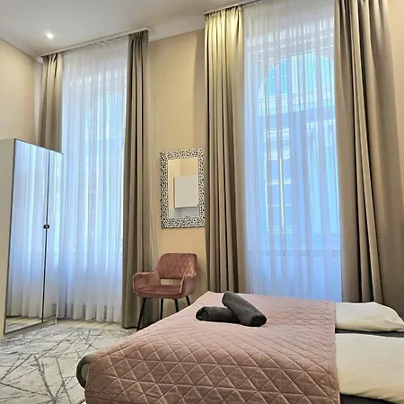 דירה Designer Downtown Gem בודפשט