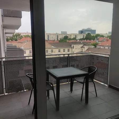 Duna Apartment, Freegarage, 2room, Smarttv,dishwasher *