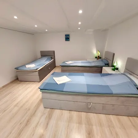 Apartment Mega