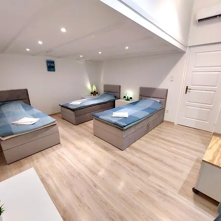 Mega Apartment *