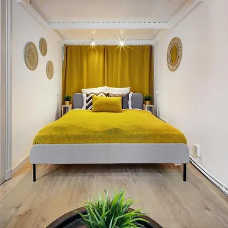 - Fresh Design - New Apartment