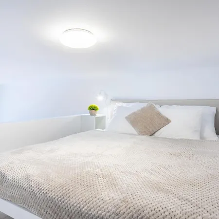 Very Central New Comfy Studio Loft Apartment Budapest