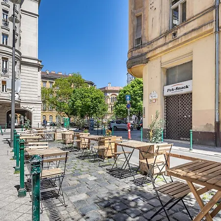 Apartment Very Central New Comfy Studio Loft Budapest