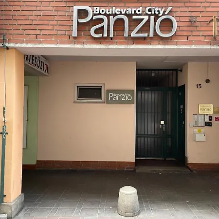 Pensionat Boulevard Panzio - Self Check-in 3*