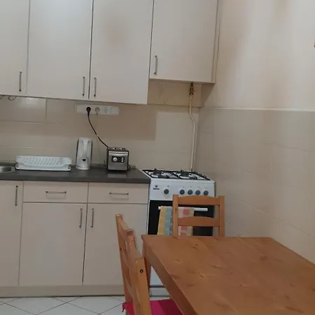 Garibaldi Apartman *