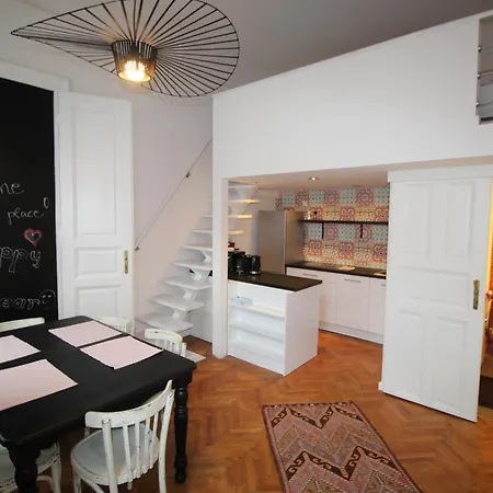 Terez Apartment *