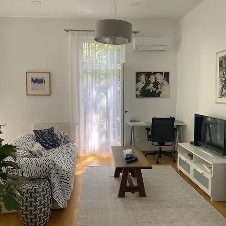 Superb With Ac 40 Sqm Terrace In The Greens Of Buda Centre *