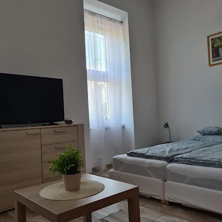 Rivercity Calvary 1 Apartment