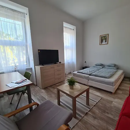 Rivercity Calvary 1 Apartment *