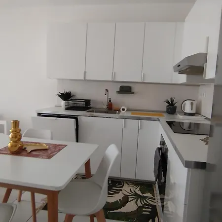 Duna Apartment, Freegarage, 2room, Smarttv,dishwasher Apartment Budapest