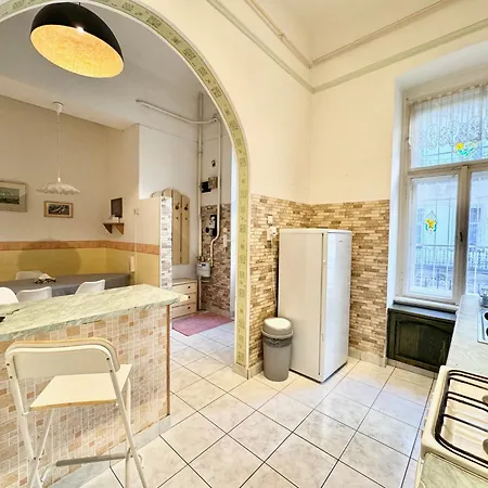 Lt 2 Apartment Budapest