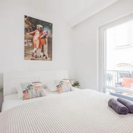 Apartment Relaxing Spacious Balcony Super Near Opera