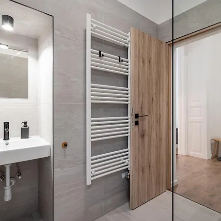 Apartment Visegradi 10
