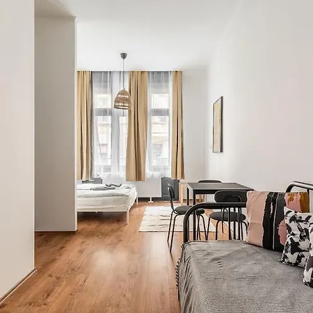 Grand Downtown - Hegedus 8 * Budapešť
