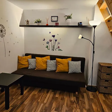 The Greenest Vintage Daire *