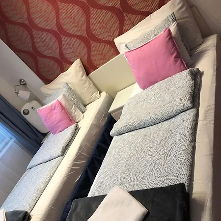 Bed and breakfast Centerpoint Panzio Digital Pansion Heritage Collection