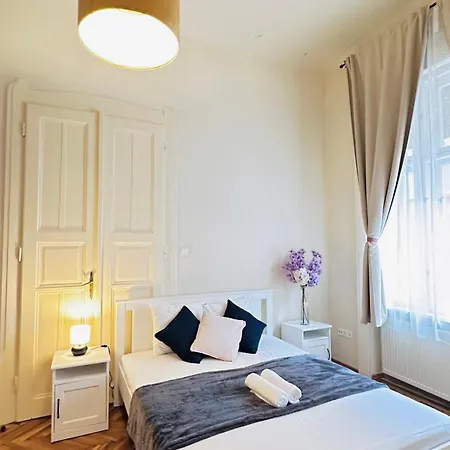 Apartment Hogyes Endre Budapest