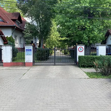 Kiraly Csaladi Apartman- Royal Family #freegarage Budapest